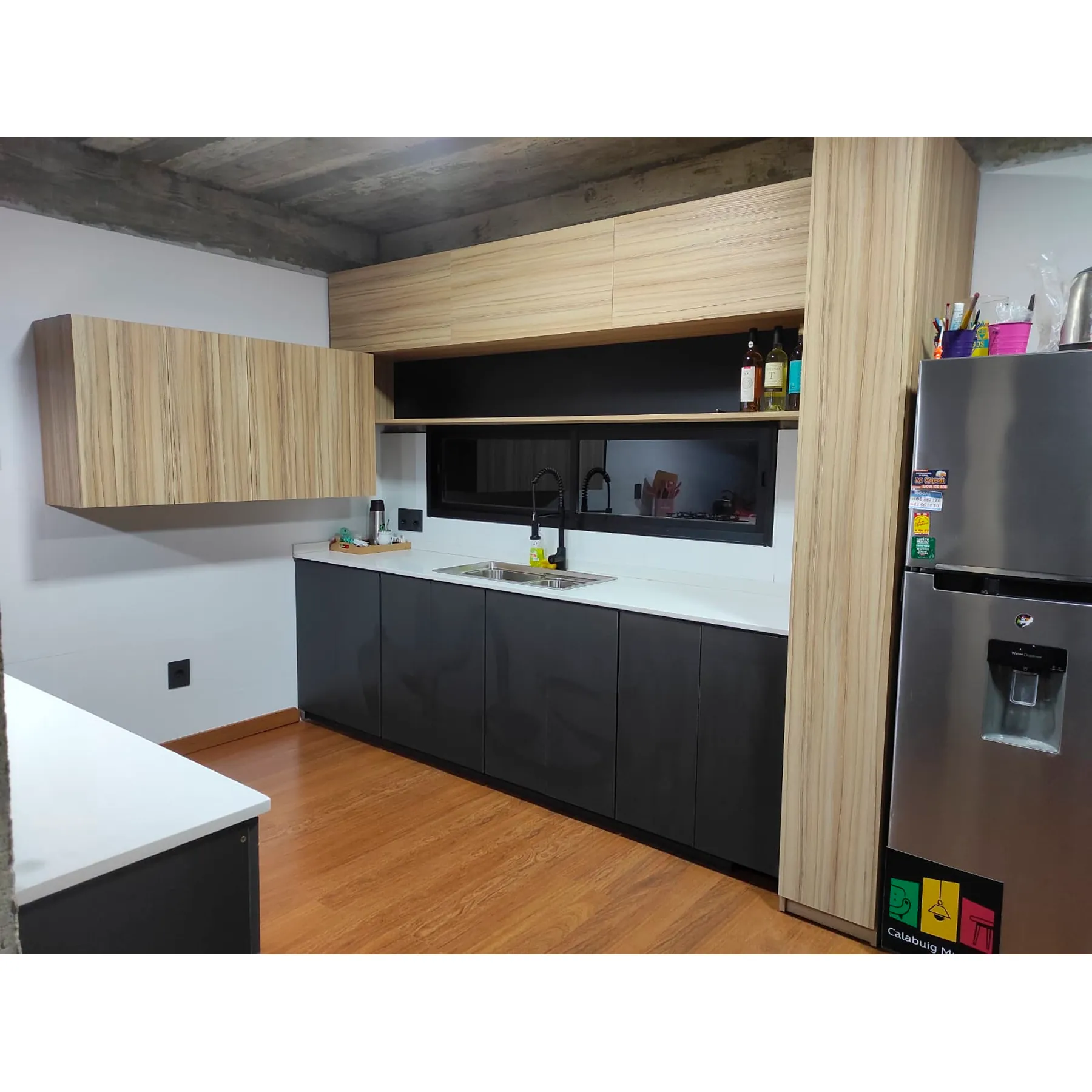 Cocina combinada a medida con isla - Imagen 2
